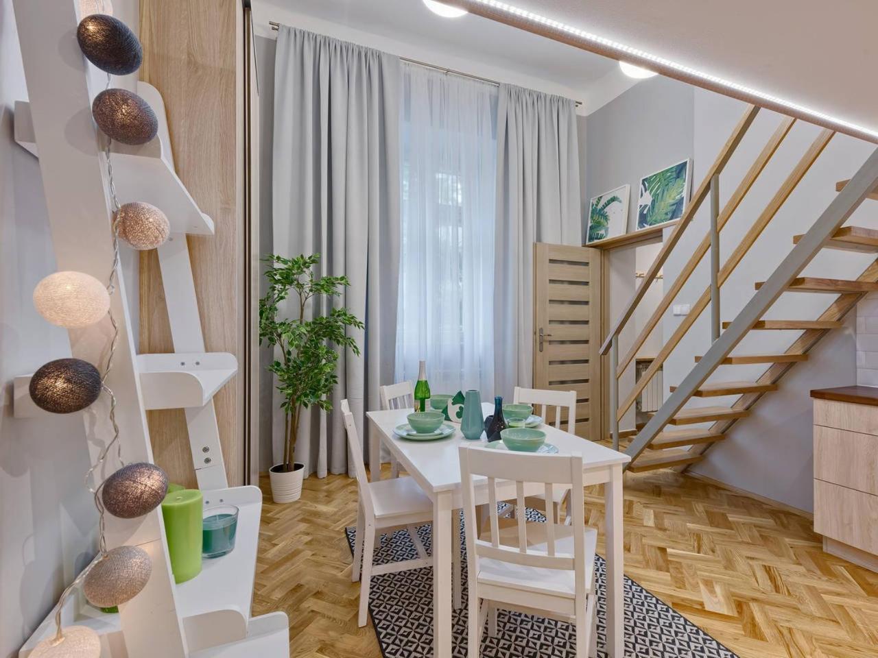 Centre Apartments-Old Town Krakow Dış mekan fotoğraf